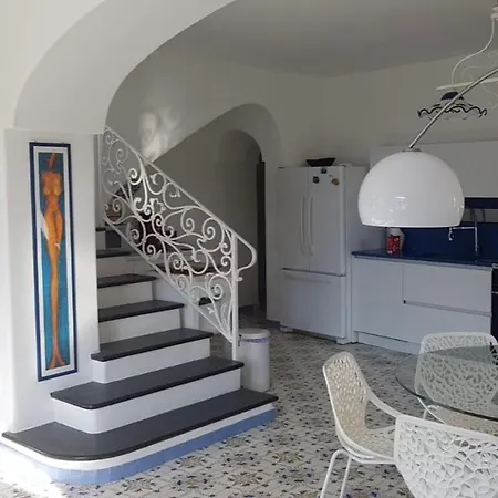 Anna Forio di Ischia